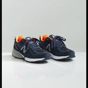 NWOT New Balance Dark Blue and Bright Orange Shoes Size 8.5